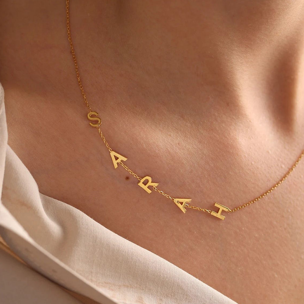 Seitliche Initialen Halskette